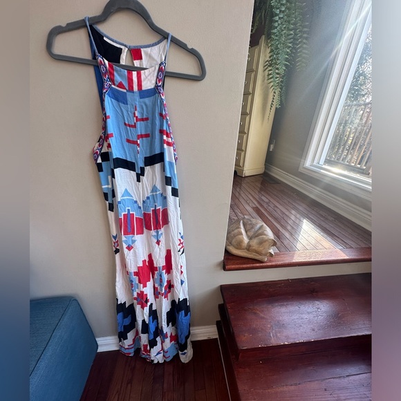 Halter jumpsuit - Picture 3 of 6